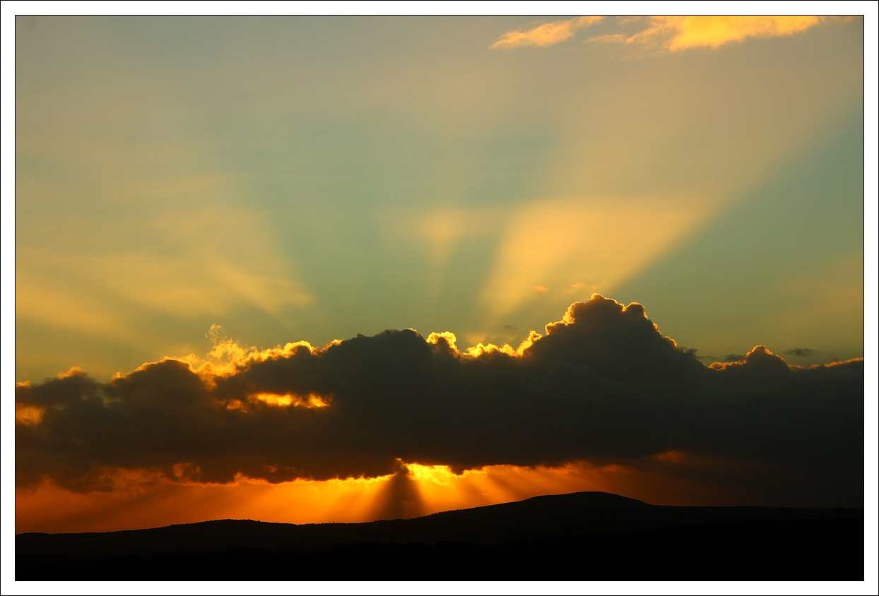 Loprec, Coucher du Soleil