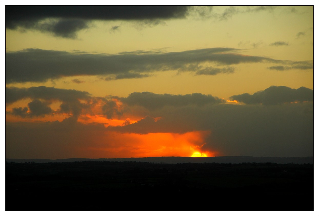 Loprec, Lever du Soleil