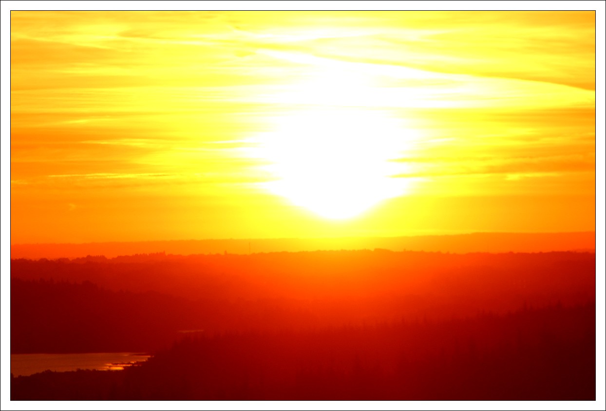 Lever de Soleil sur les Monts d'Arre