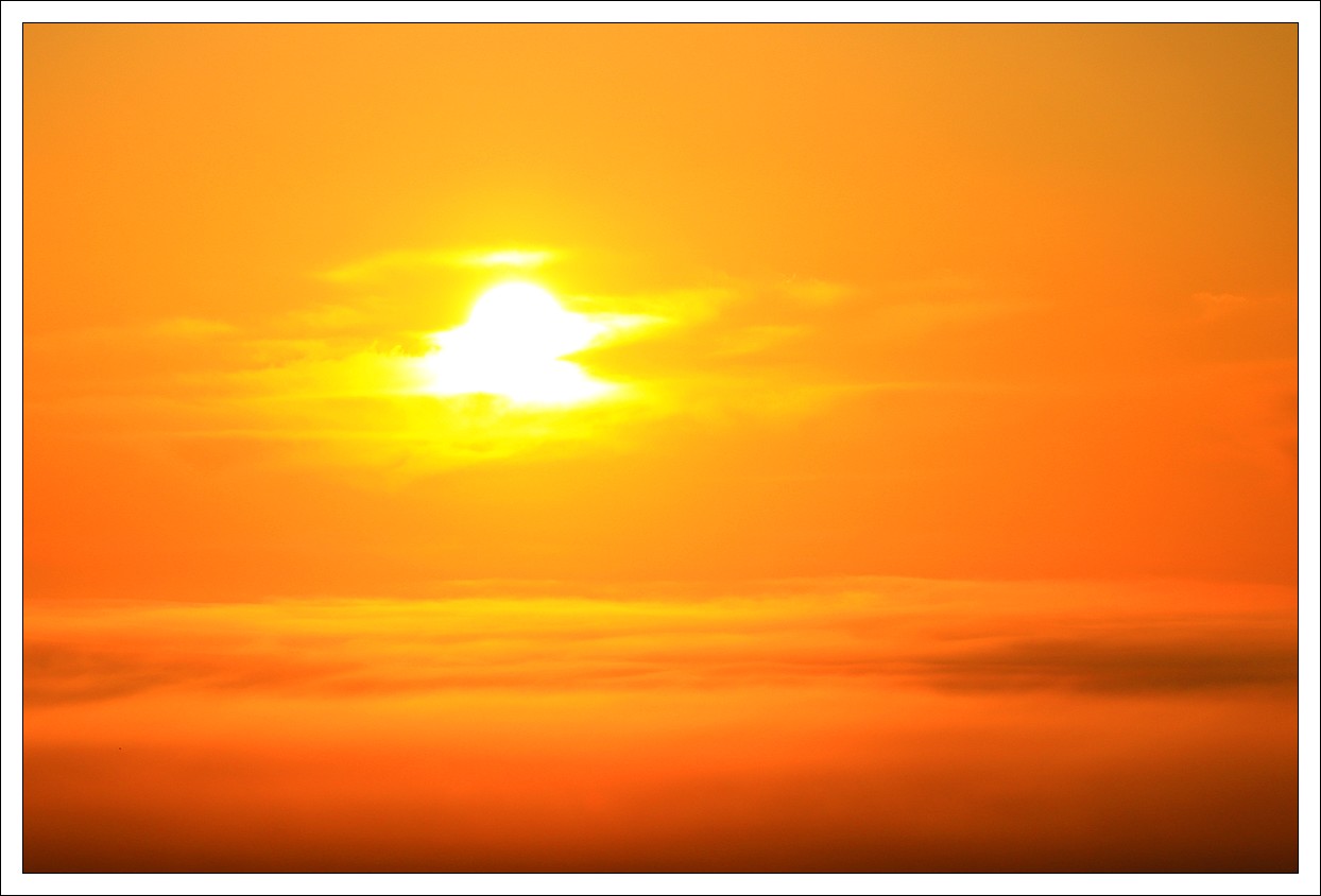 Loprec, Brumes matinales au lever du soleil